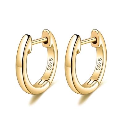 Ornamento Revestido de Ouro 925 Sterling Prata Manchote Ornamento Vermelho Anel Huggie Pequeno Stud Brincos Mulheres Joias
