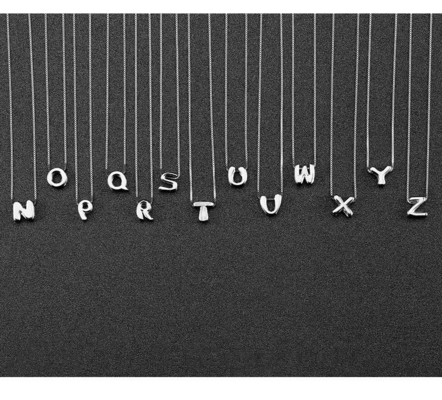 Moda Minimalista jóias 925 prata esterlina Simple Necklace 26 letras do alfabeto Necklaces para mulheres