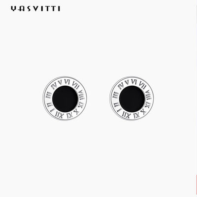 O preto redondo de aço inoxidável esmaltou Roman Numbers Stud Earrings