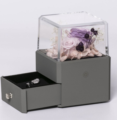 Guarda-joias Ring Box With Flower Inside da flor da resina 115X115X110mm